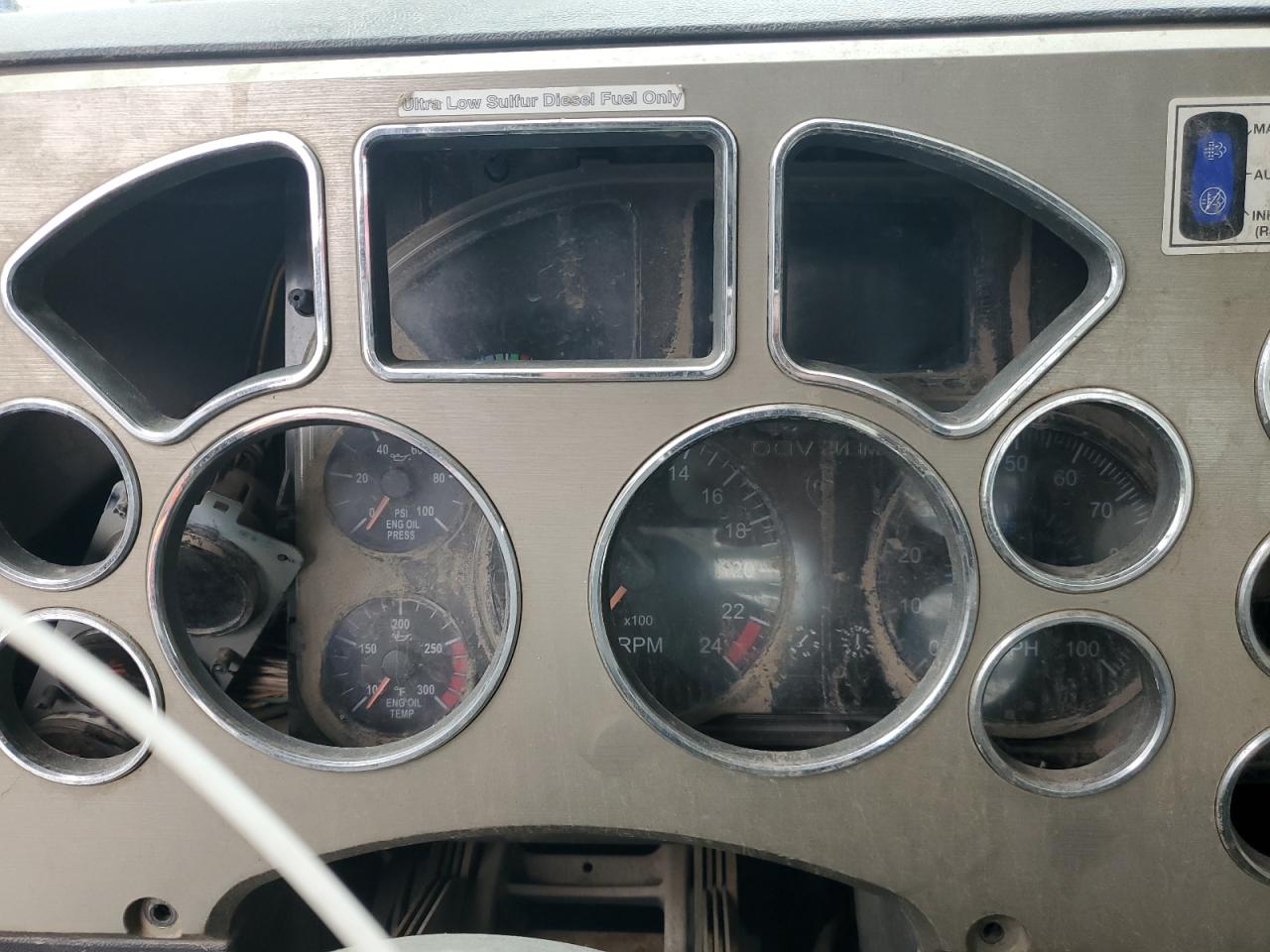 Lot #3315671772 2009 MACK UNKNOWN