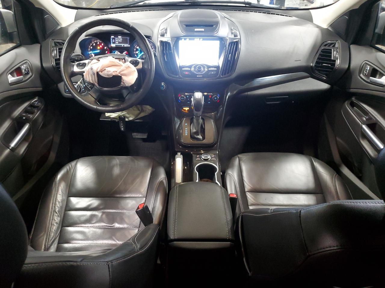 FORD ESCAPE TITANIUM