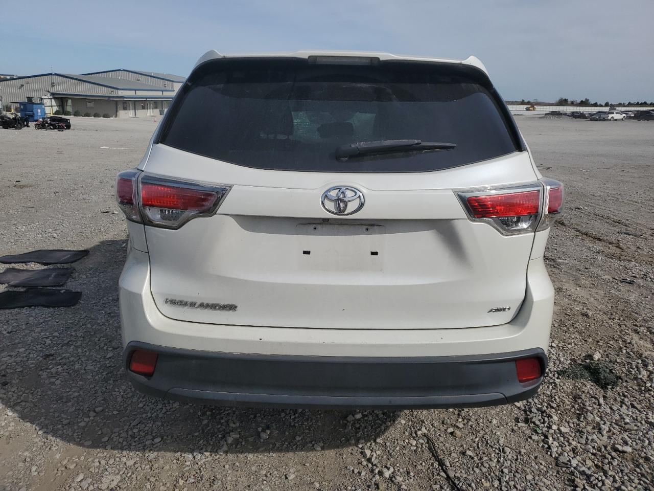 TOYOTA HIGHLANDER LE