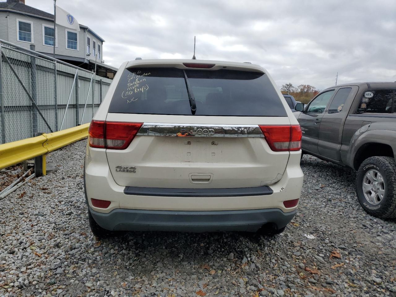 JEEP GRAND CHEROKEE LAREDO