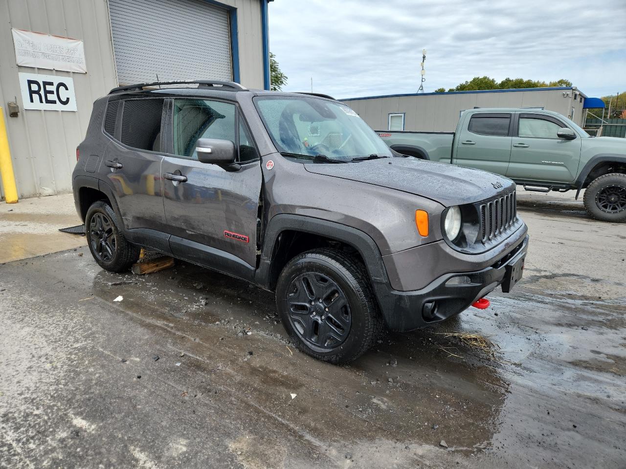 JEEP RENEGADE TRAILHAWK