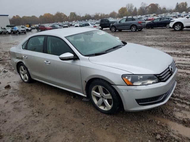 2015 VOLKSWAGEN PASSAT S 1VWAT7A35FC086228