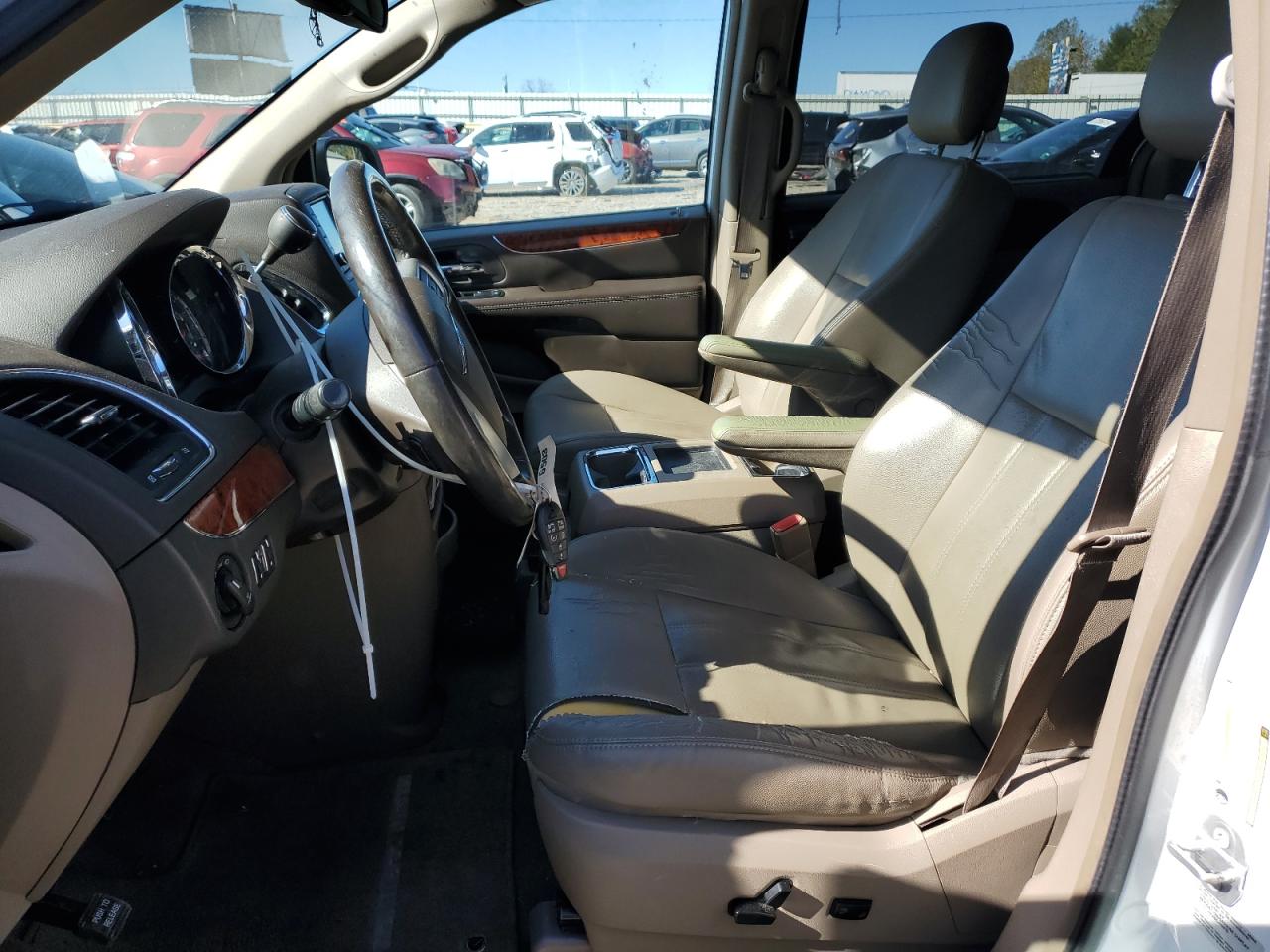 CHRYSLER TOWN & COUNTRY TOURING