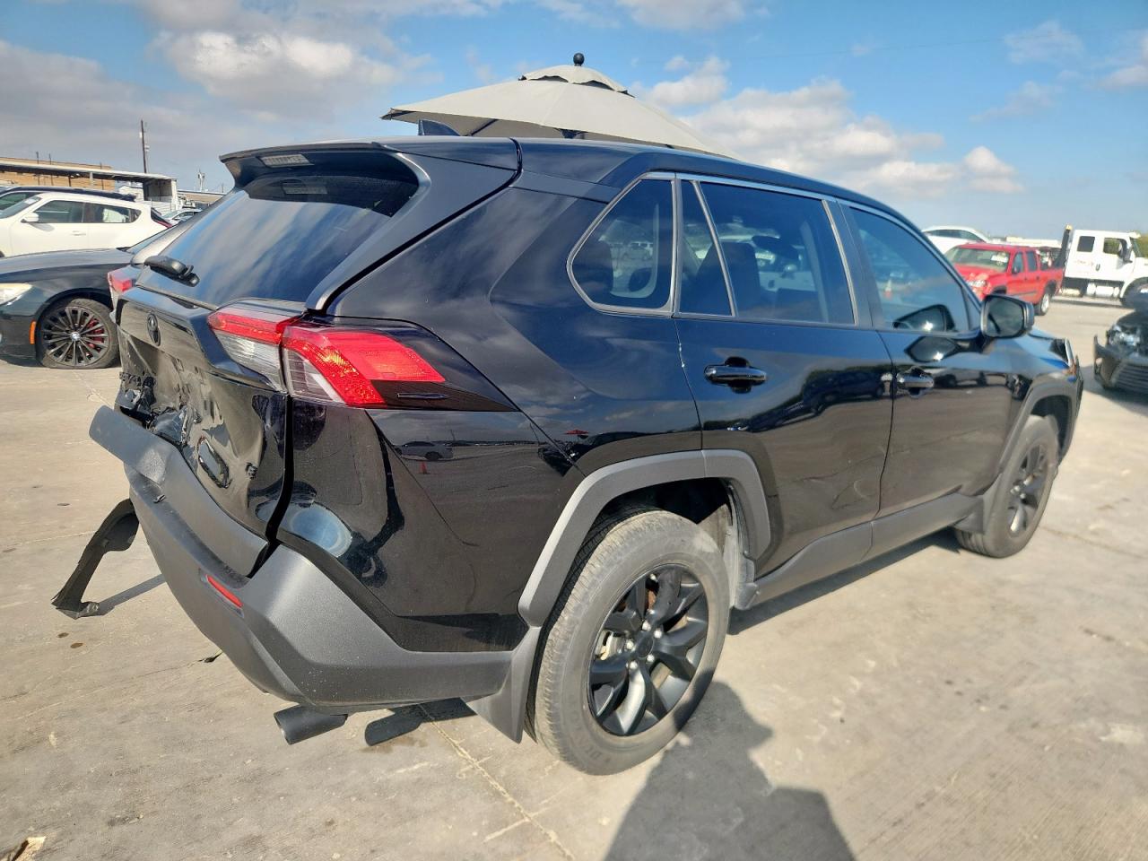 TOYOTA RAV4 LE