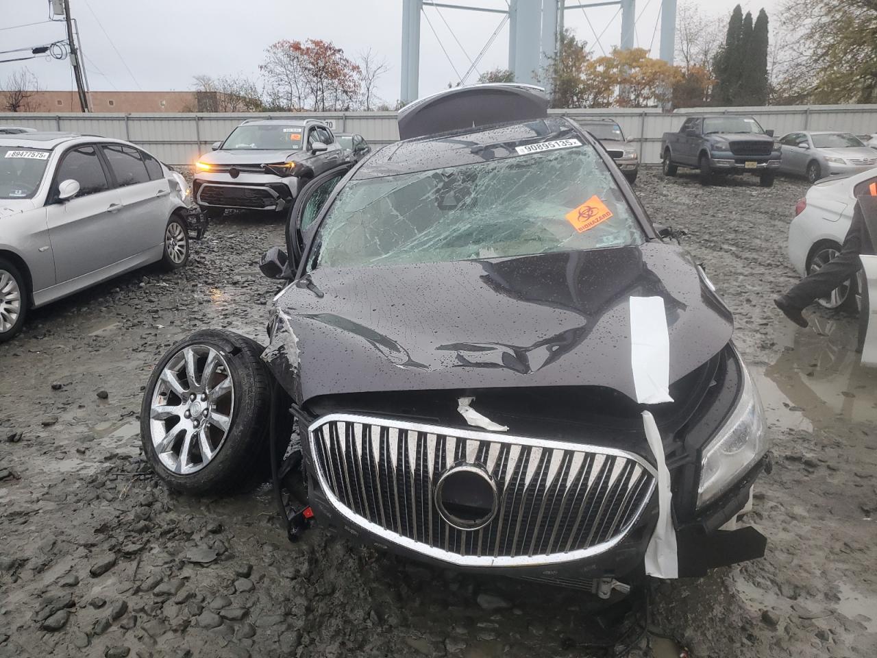 BUICK LACROSSE PREMIUM