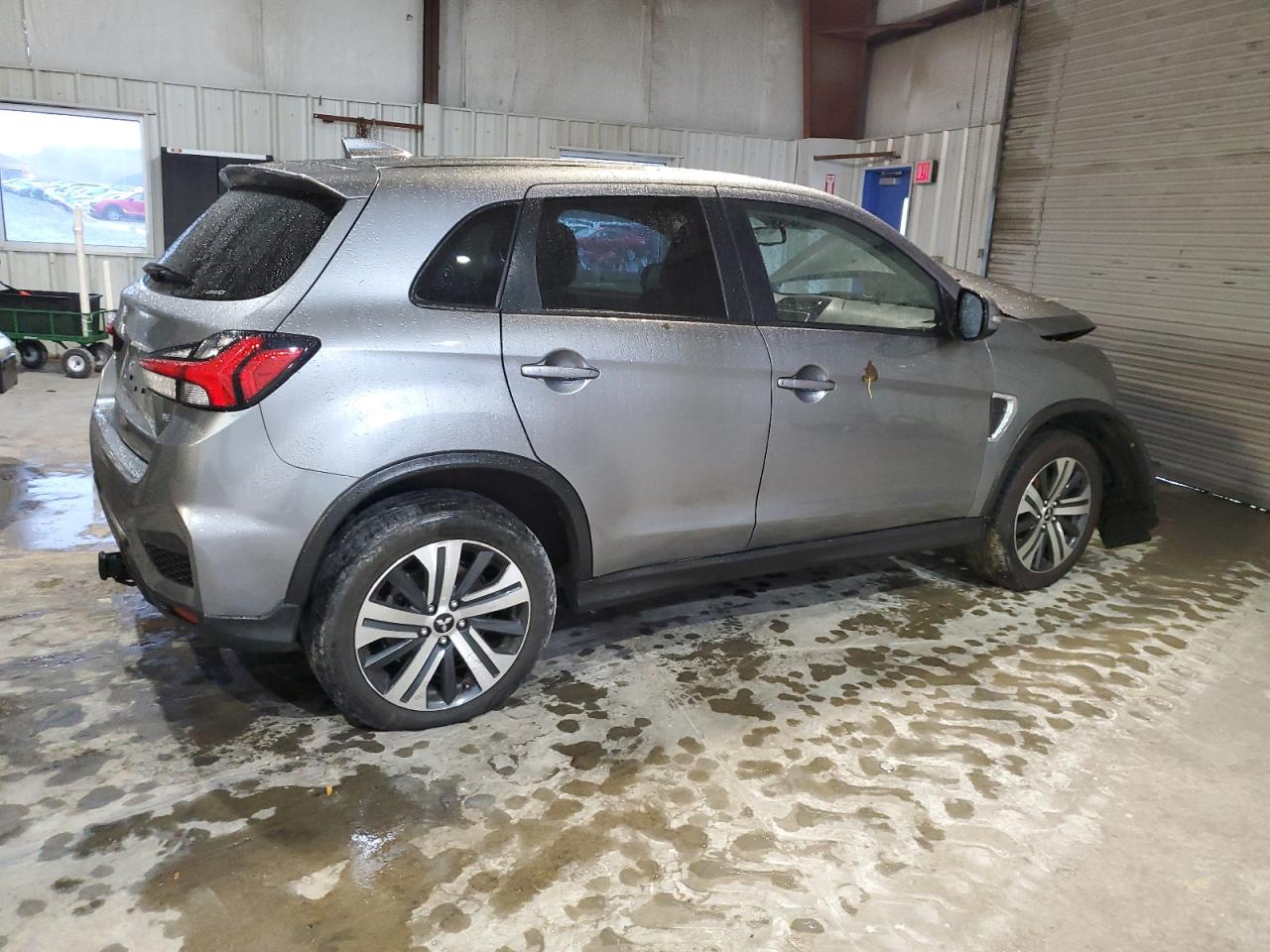 MITSUBISHI OUTLANDER S/SE