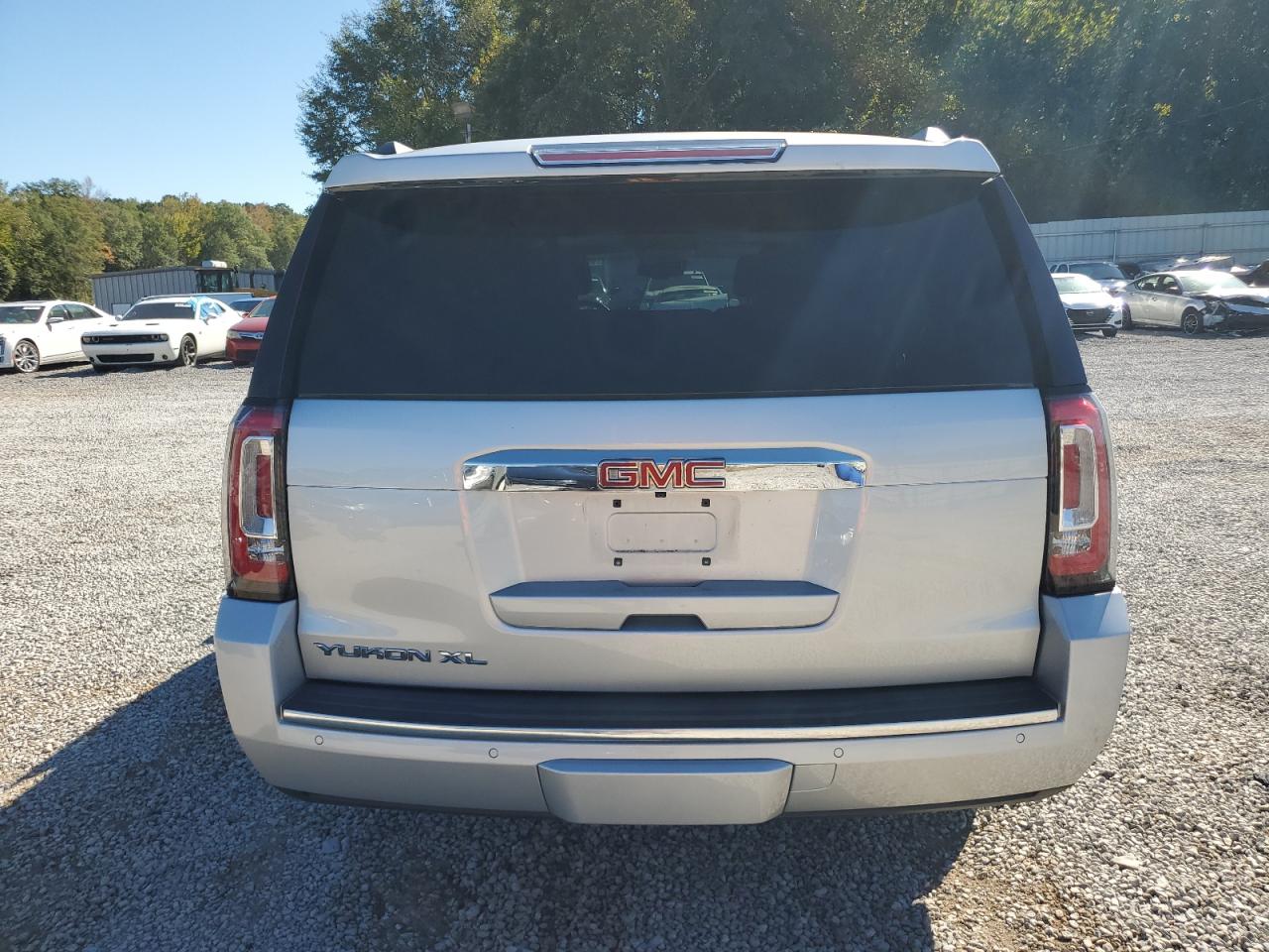 GMC YUKON K1500 SLT