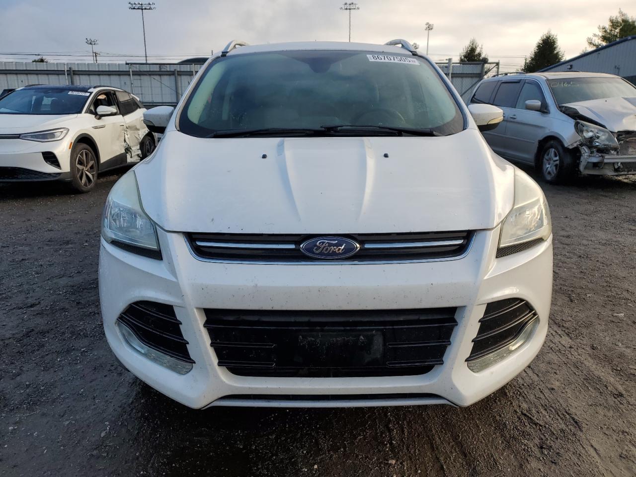 FORD ESCAPE TITANIUM