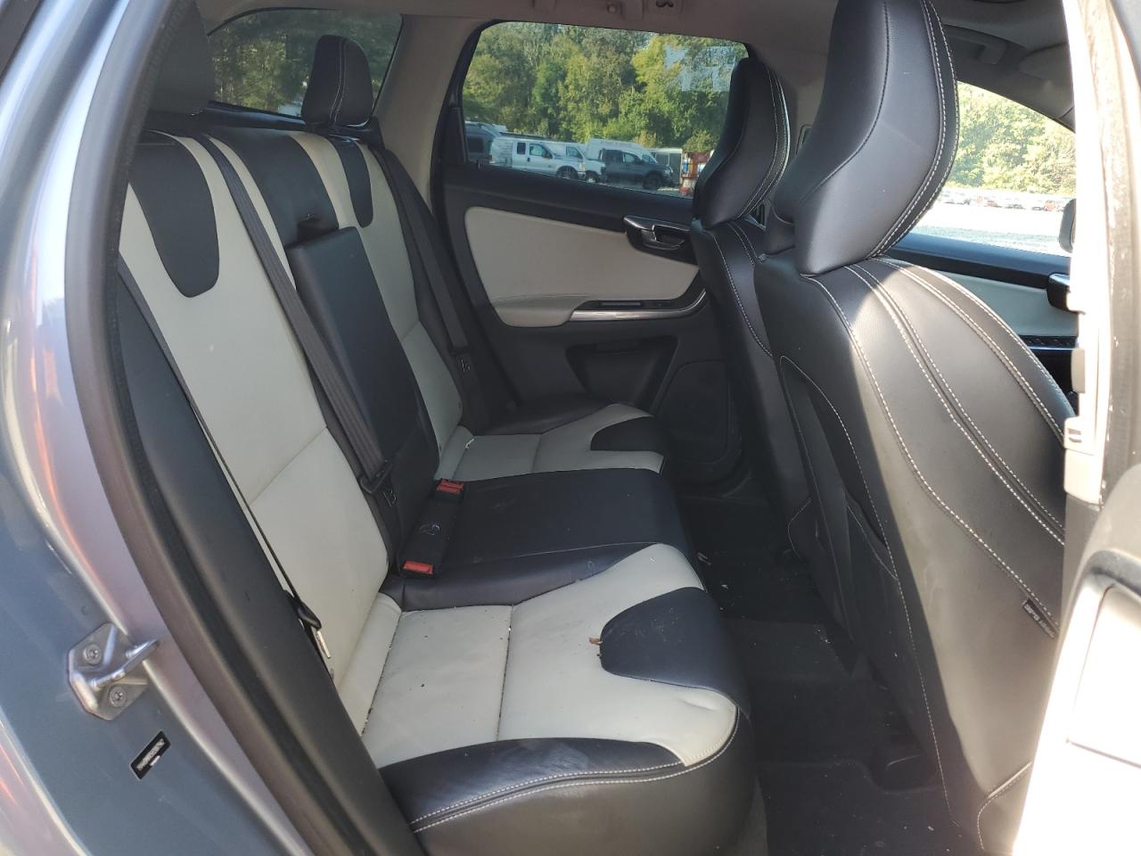 VOLVO XC60 T6 DYNAMIC