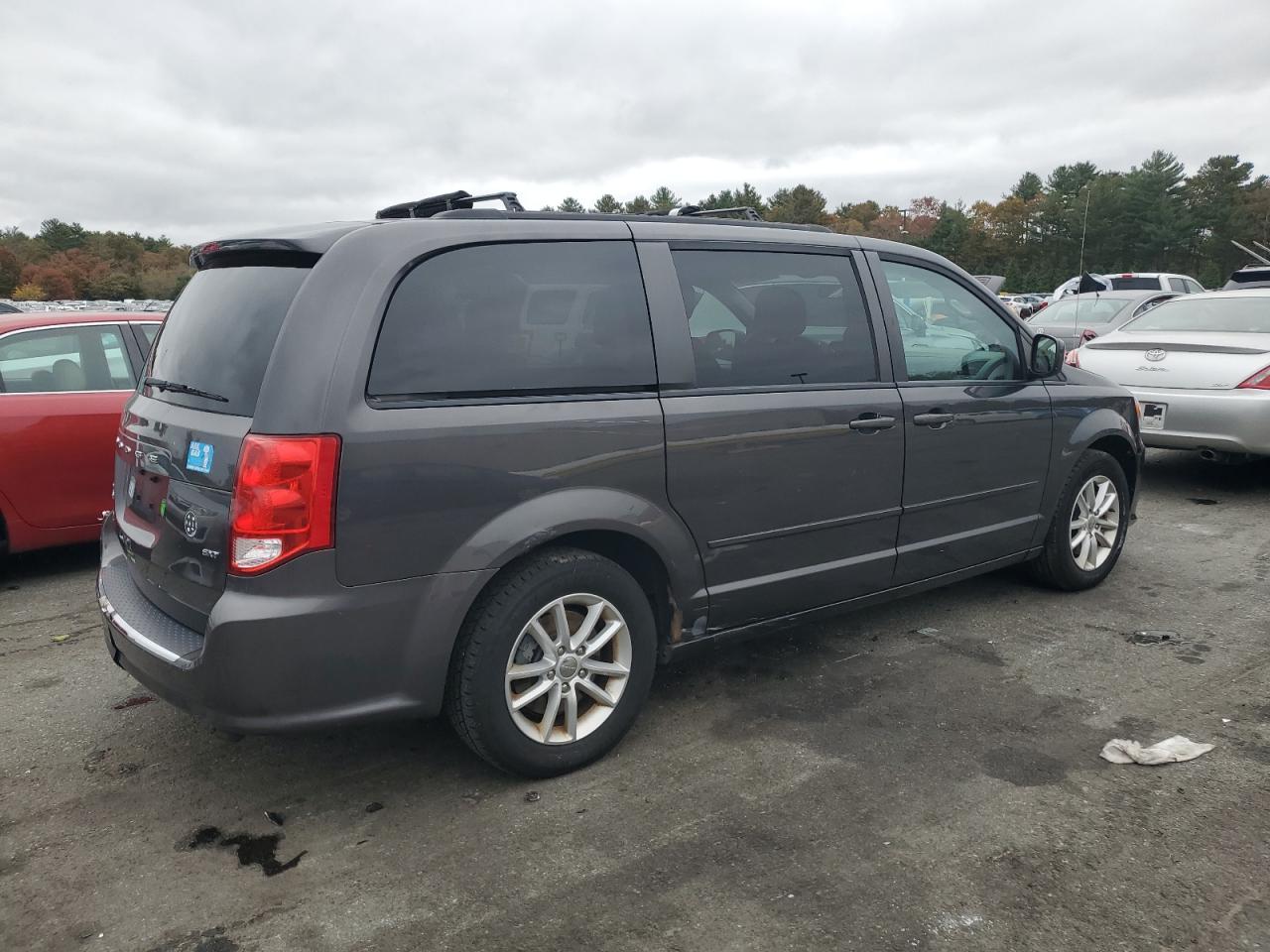 Lot #3317979906 2015 DODGE GRAND CARA