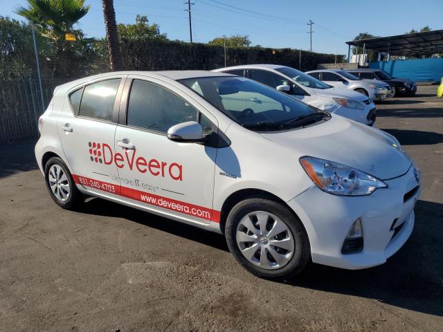 2014 TOYOTA PRIUS C - JTDKDTB39E1084780