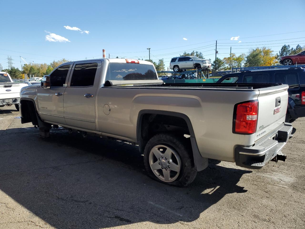GMC SIERRA K2500 SLT