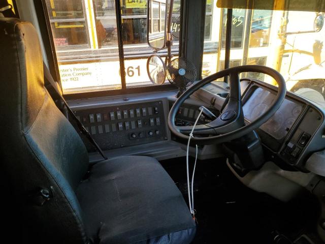 2005 FREIGHTLINER SAF-T-LINER C2 #3282338381