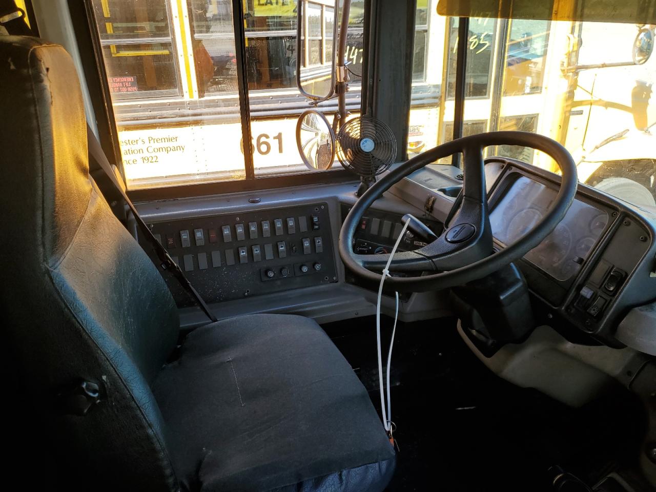 Lot #3282338381 2005 FREIGHTLINER SAF-T-LINER C2