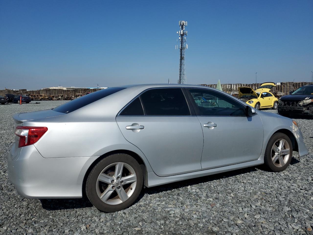 TOYOTA CAMRY L
