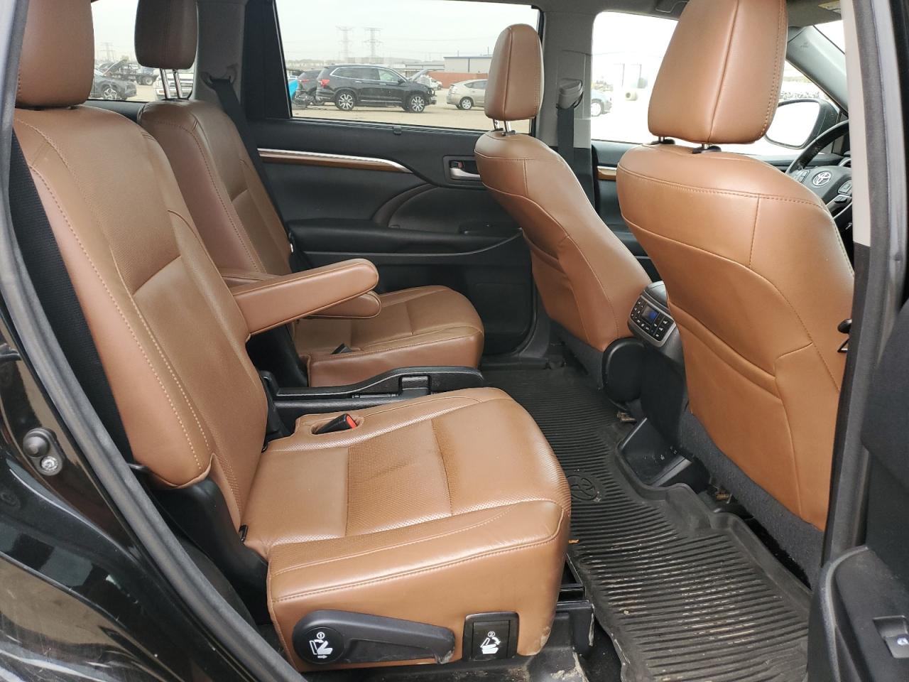 TOYOTA HIGHLANDER LIMITED