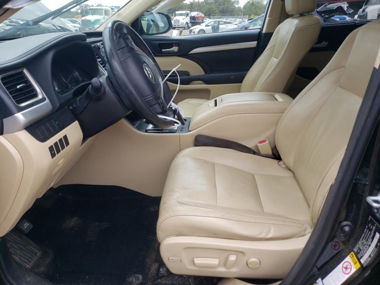 TOYOTA HIGHLANDER XLE