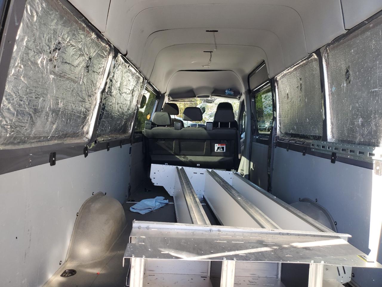 MERCEDES-BENZ SPRINTER 2500