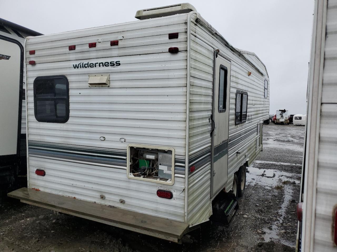 Lot #3282459571 1995 FLEETWOOD WILDERNESS