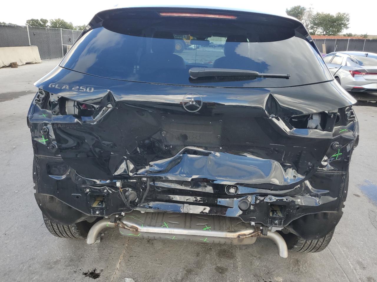 MERCEDES-BENZ GLA-CLASS 250