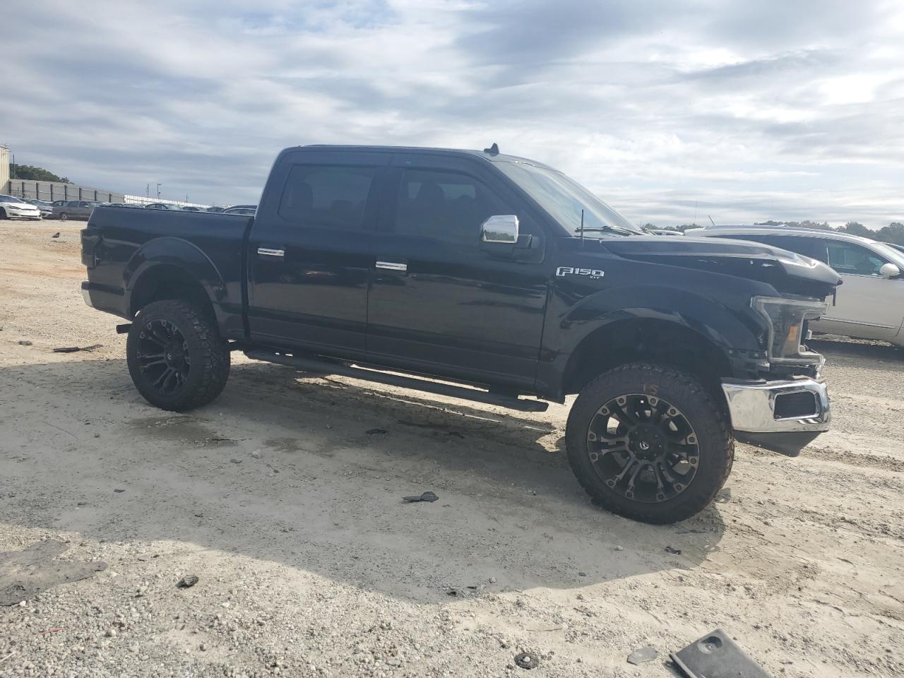 FORD F-150 SUPERCREW