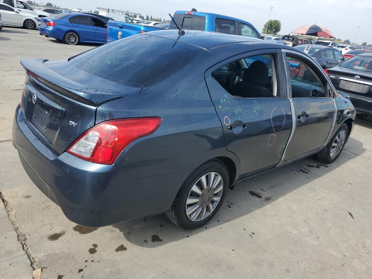 NISSAN VERSA S
