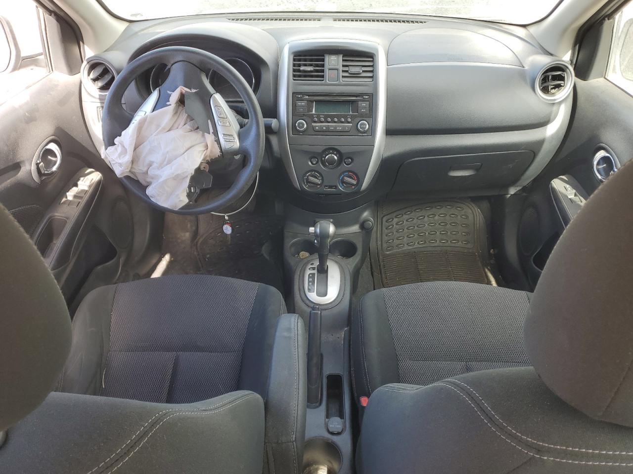 NISSAN VERSA S