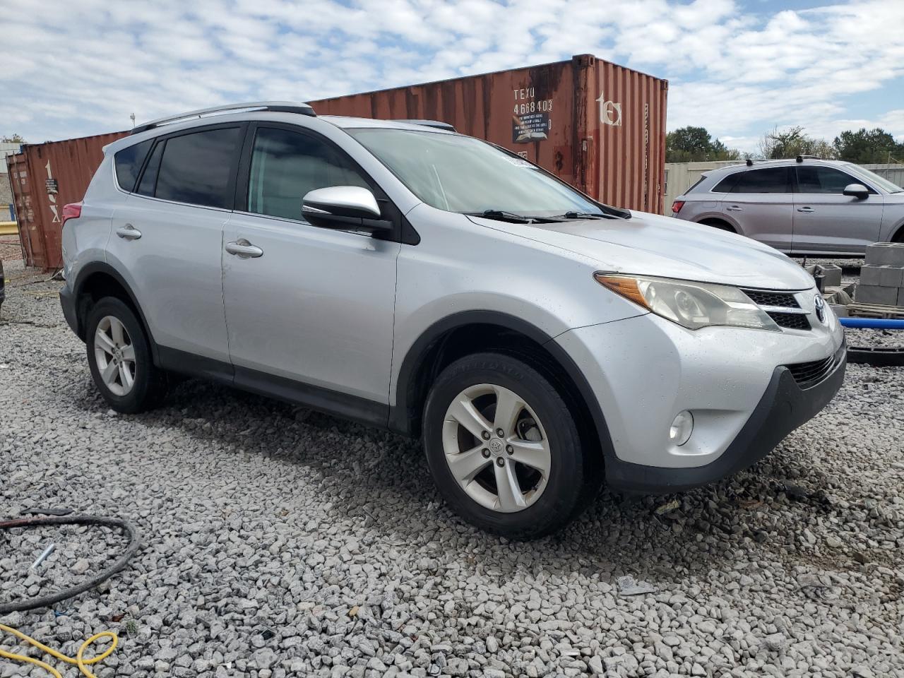 TOYOTA RAV4 XLE
