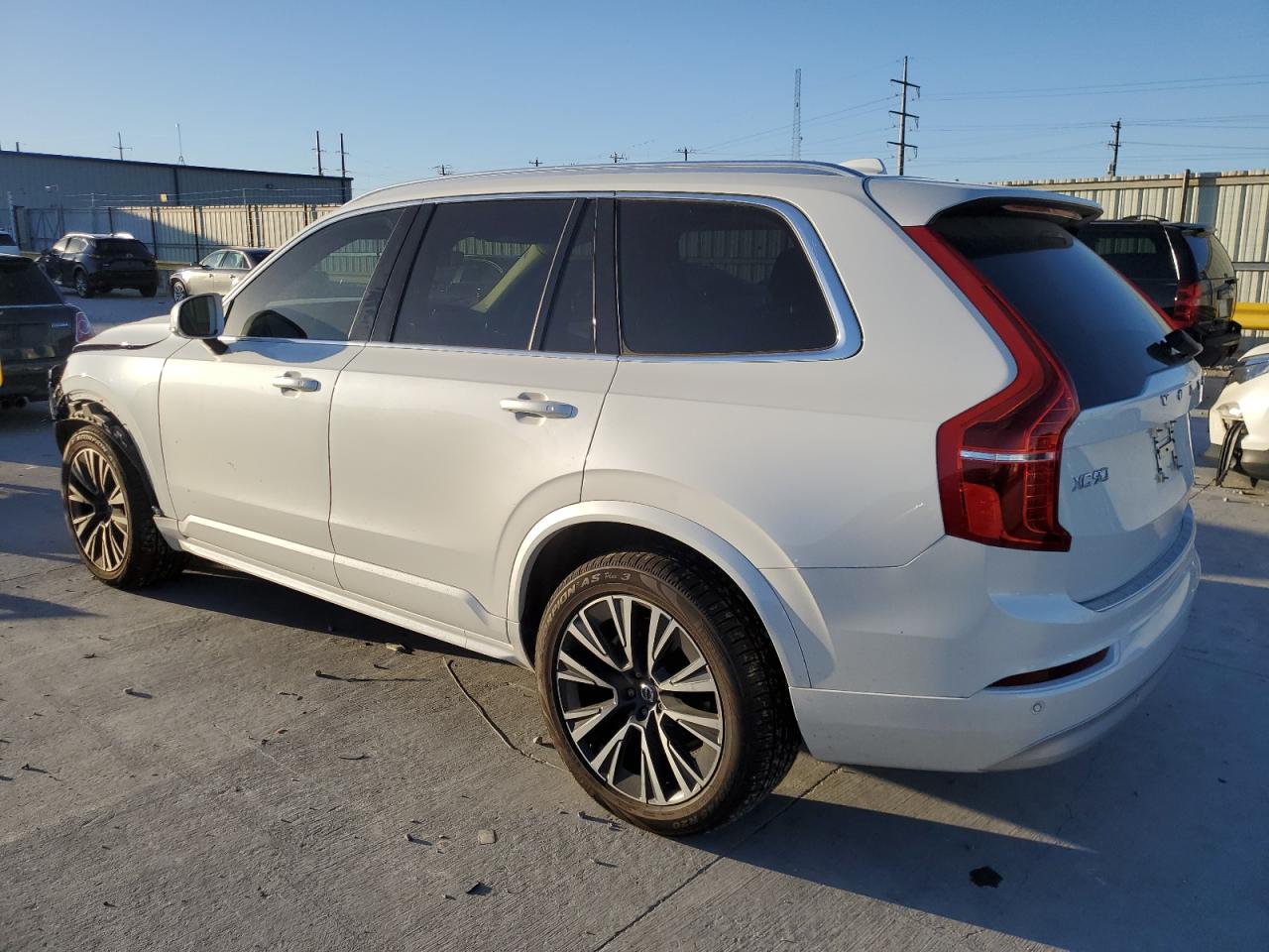 VOLVO XC90 T5 MOMENTUM