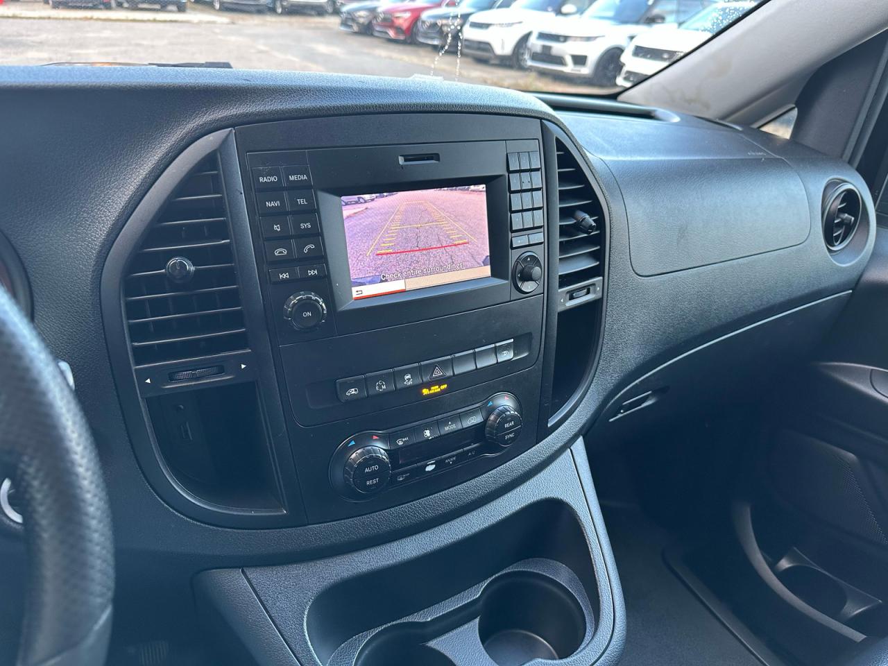 MERCEDES-BENZ METRIS