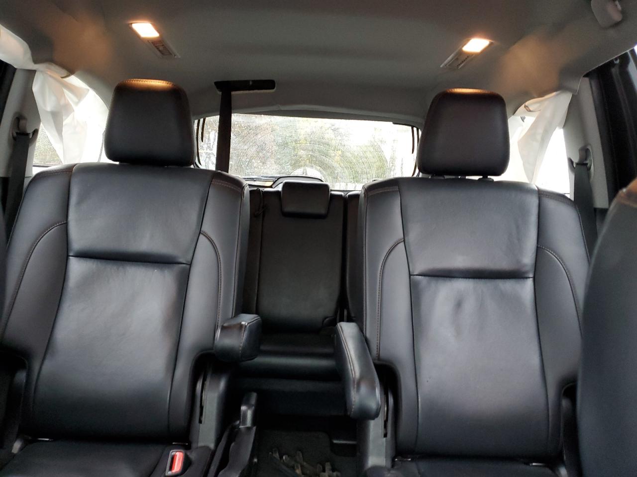 TOYOTA HIGHLANDER SE