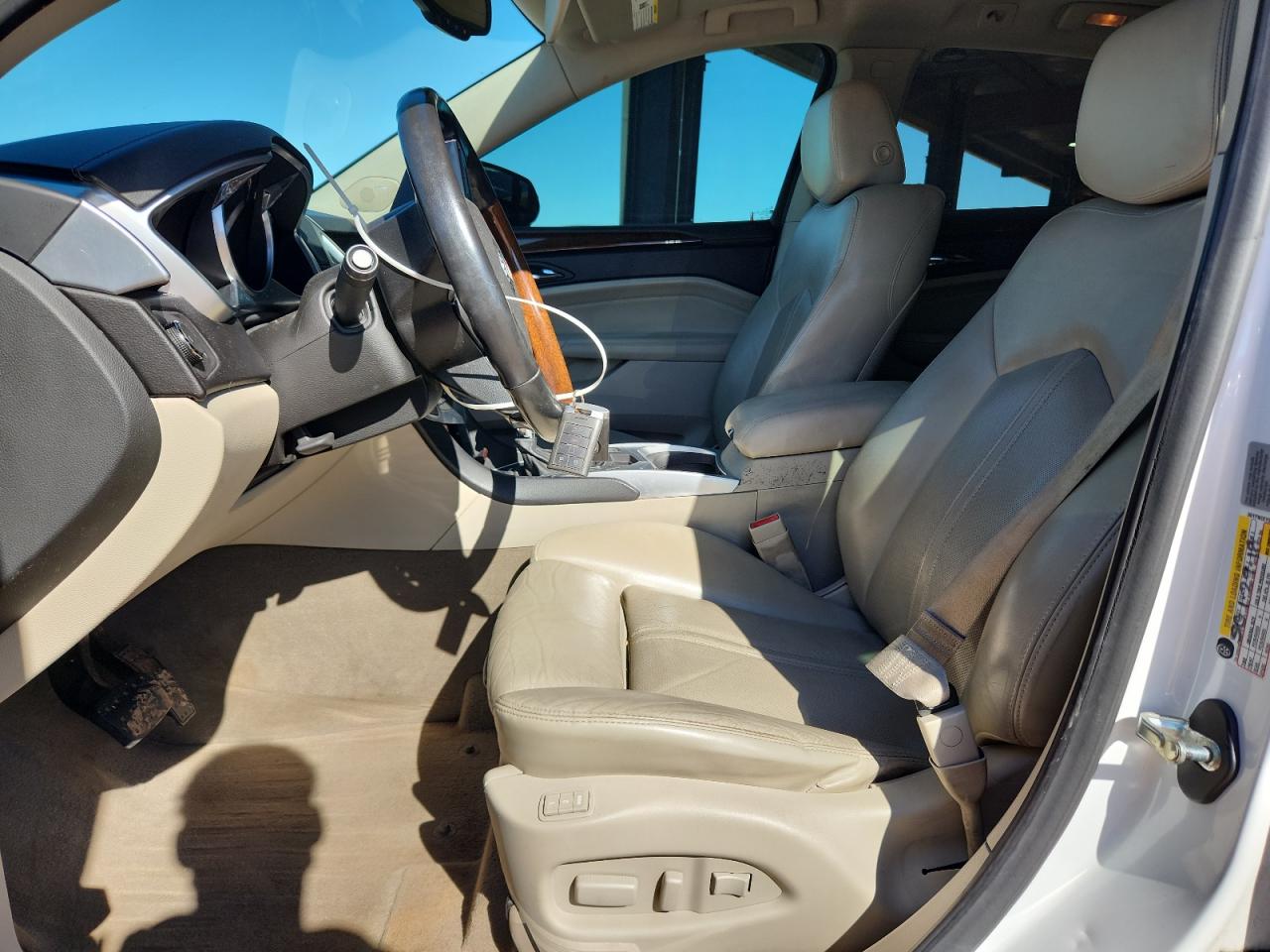 CADILLAC SRX PREMIUM COLLECTION