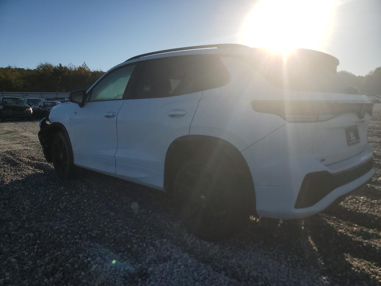 VOLKSWAGEN TIGUAN SE R-LINE BLACK