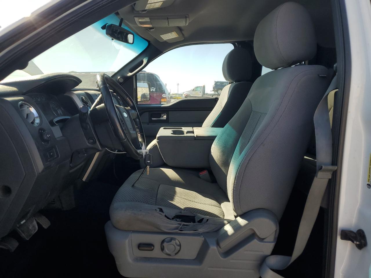 FORD F-150 SUPER CAB