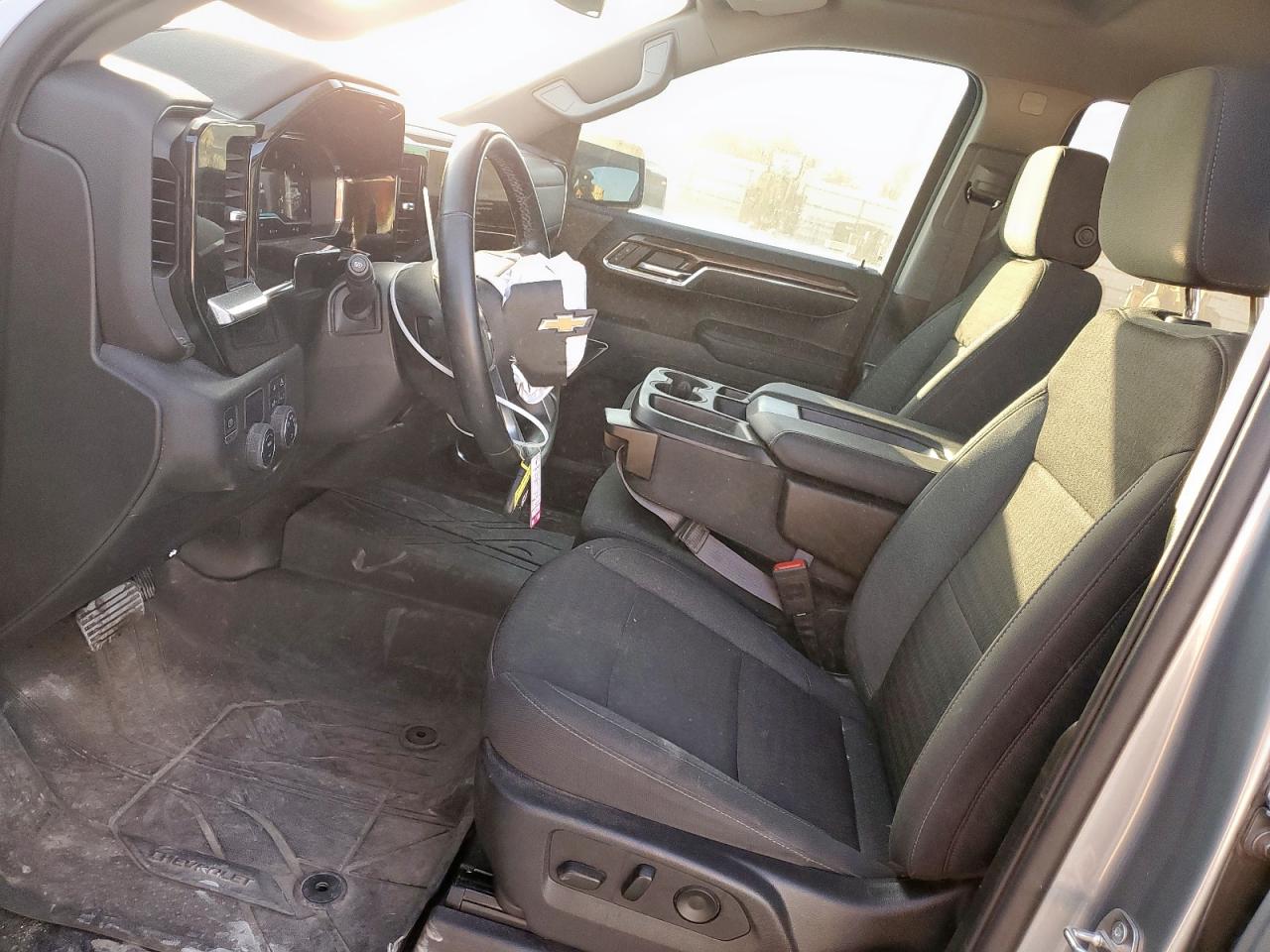 CHEVROLET SILVERADO C1500 LT