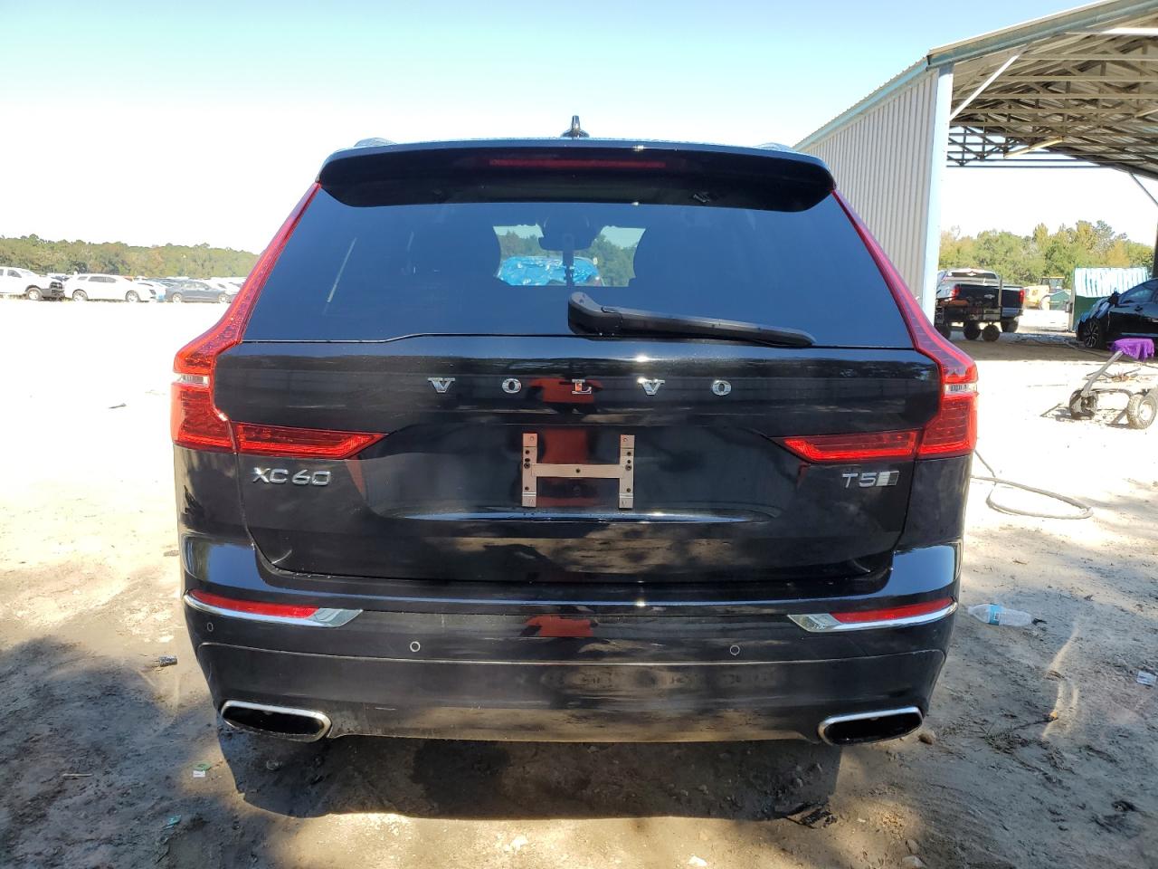 VOLVO XC60 T5 INSCRIPTION