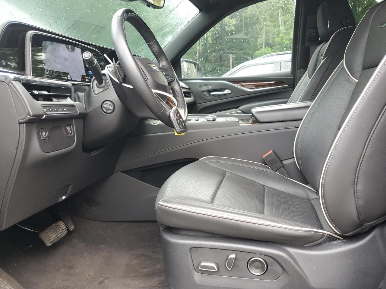 CADILLAC ESCALADE PREMIUM LUXURY