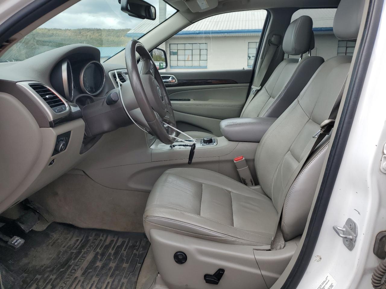 JEEP GRAND CHEROKEE LAREDO