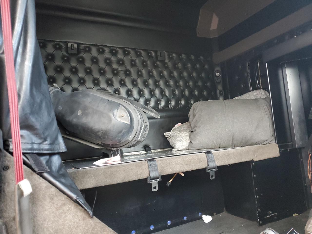 Lot #3282418260 2011 KENWORTH CONSTRUCTI