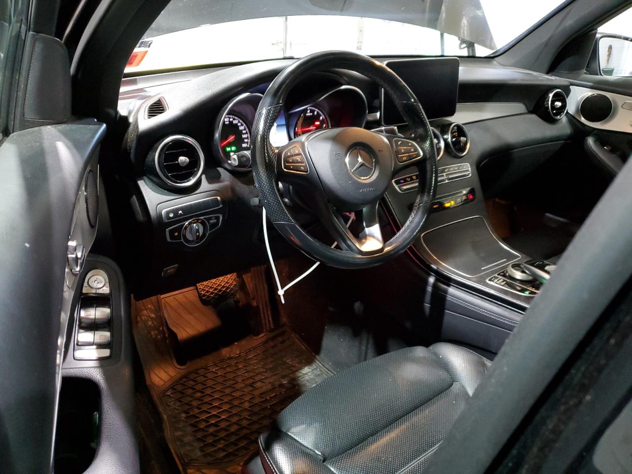 MERCEDES-BENZ GLC-CLASS 300 4MATIC