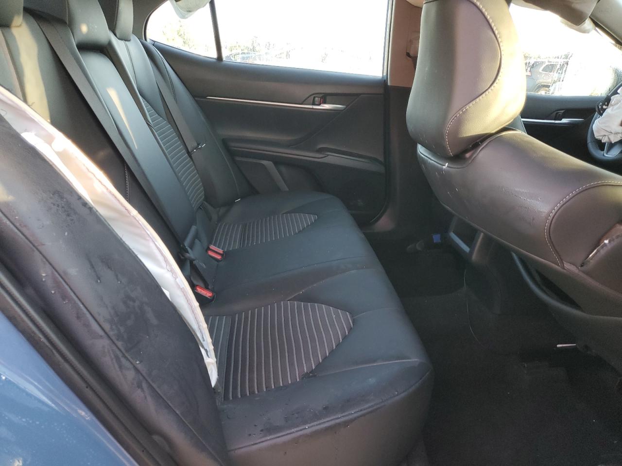 TOYOTA CAMRY SE NIGHT SHADE