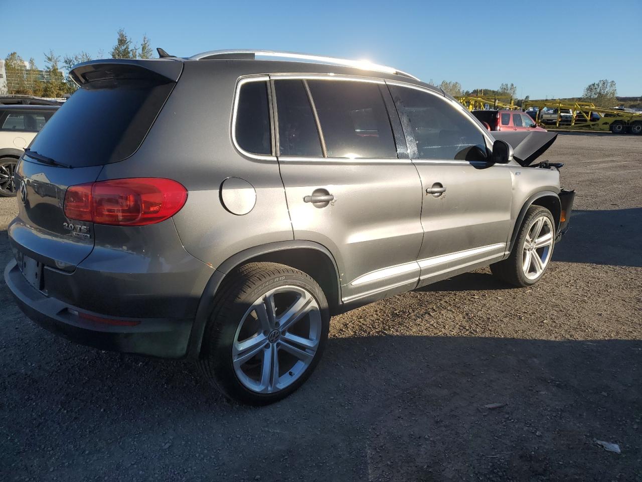 VOLKSWAGEN TIGUAN S