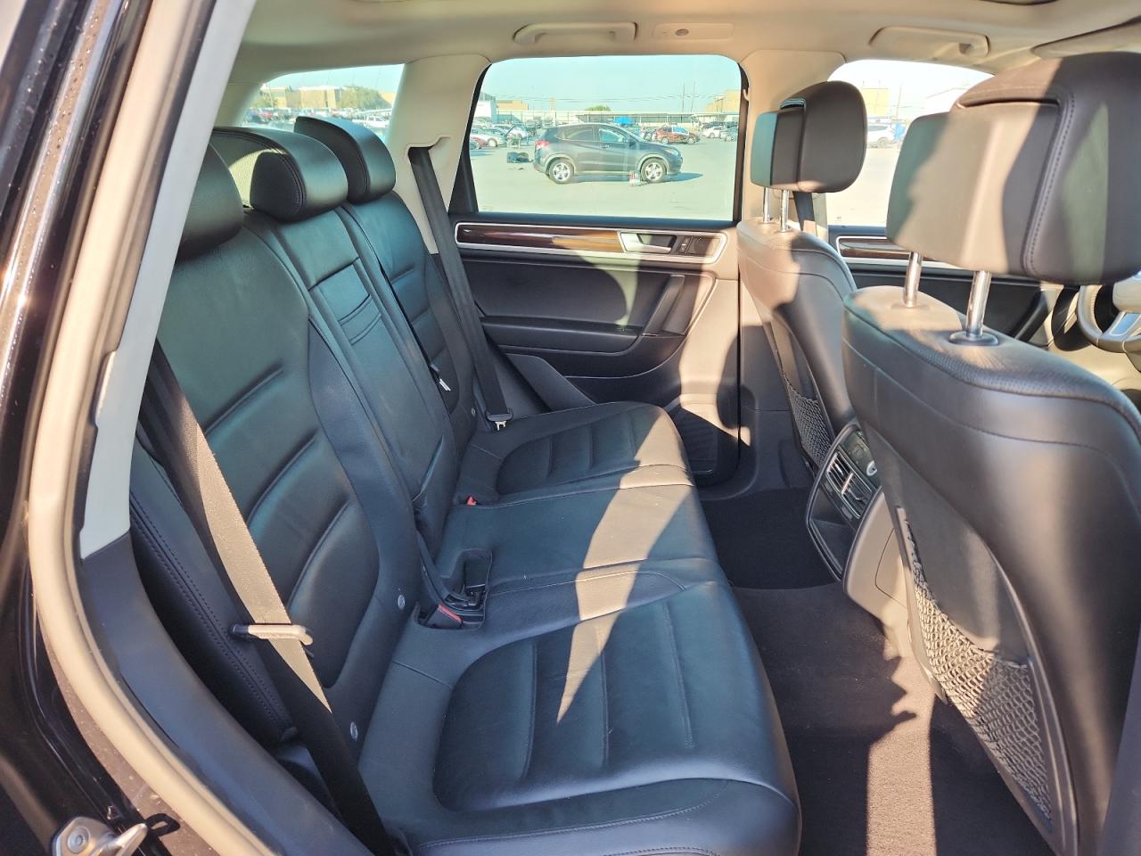 VOLKSWAGEN TOUAREG SPORT