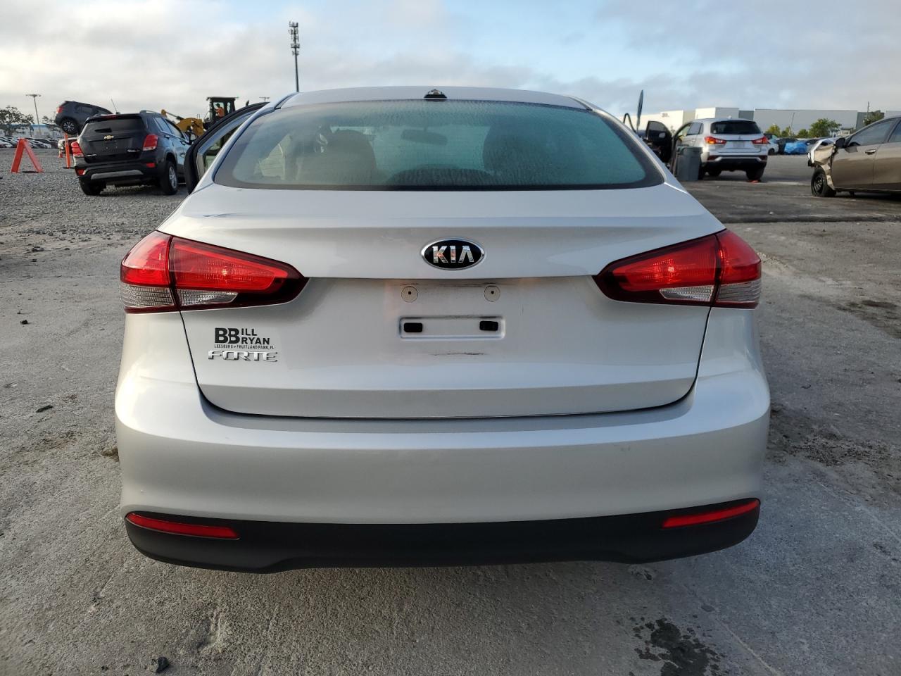 KIA FORTE LX