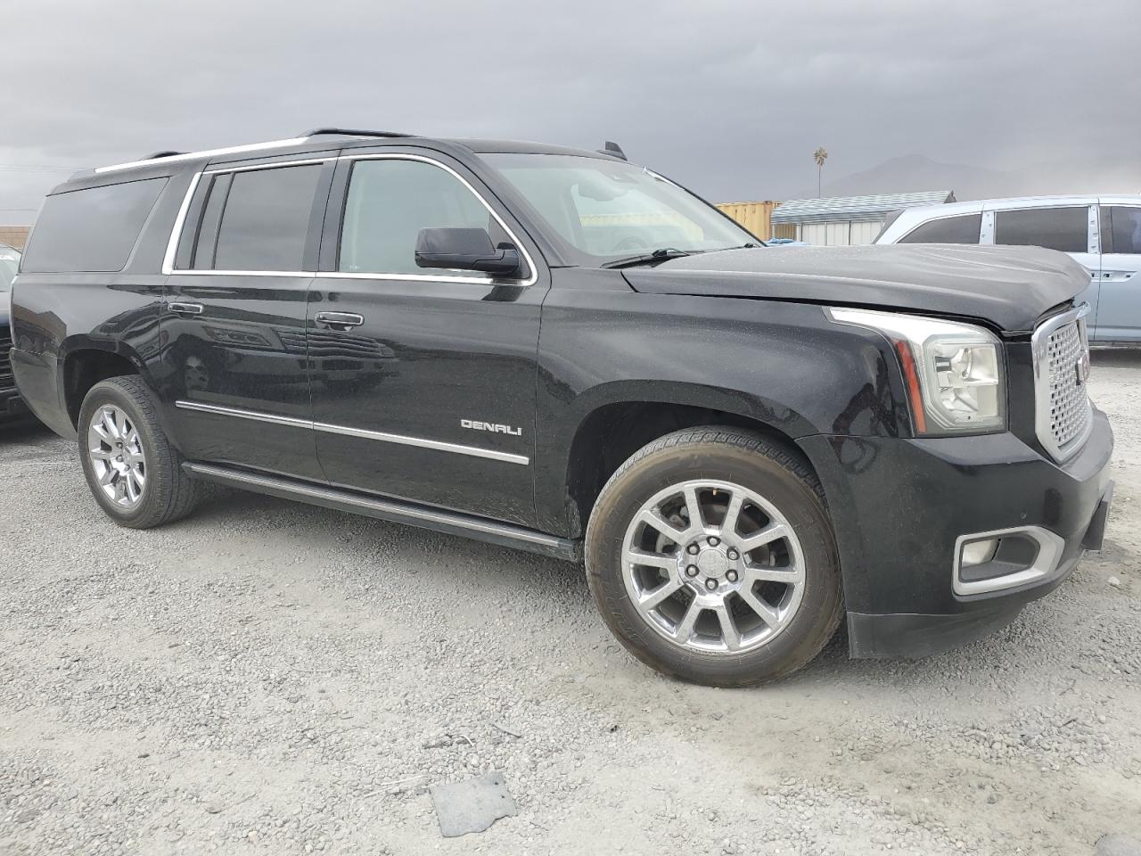 GMC YUKON DENALI