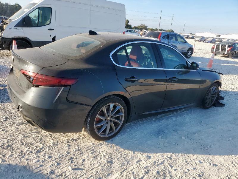 2017 ALFA ROMEO GIULIA ZARFAEBN0H7556475