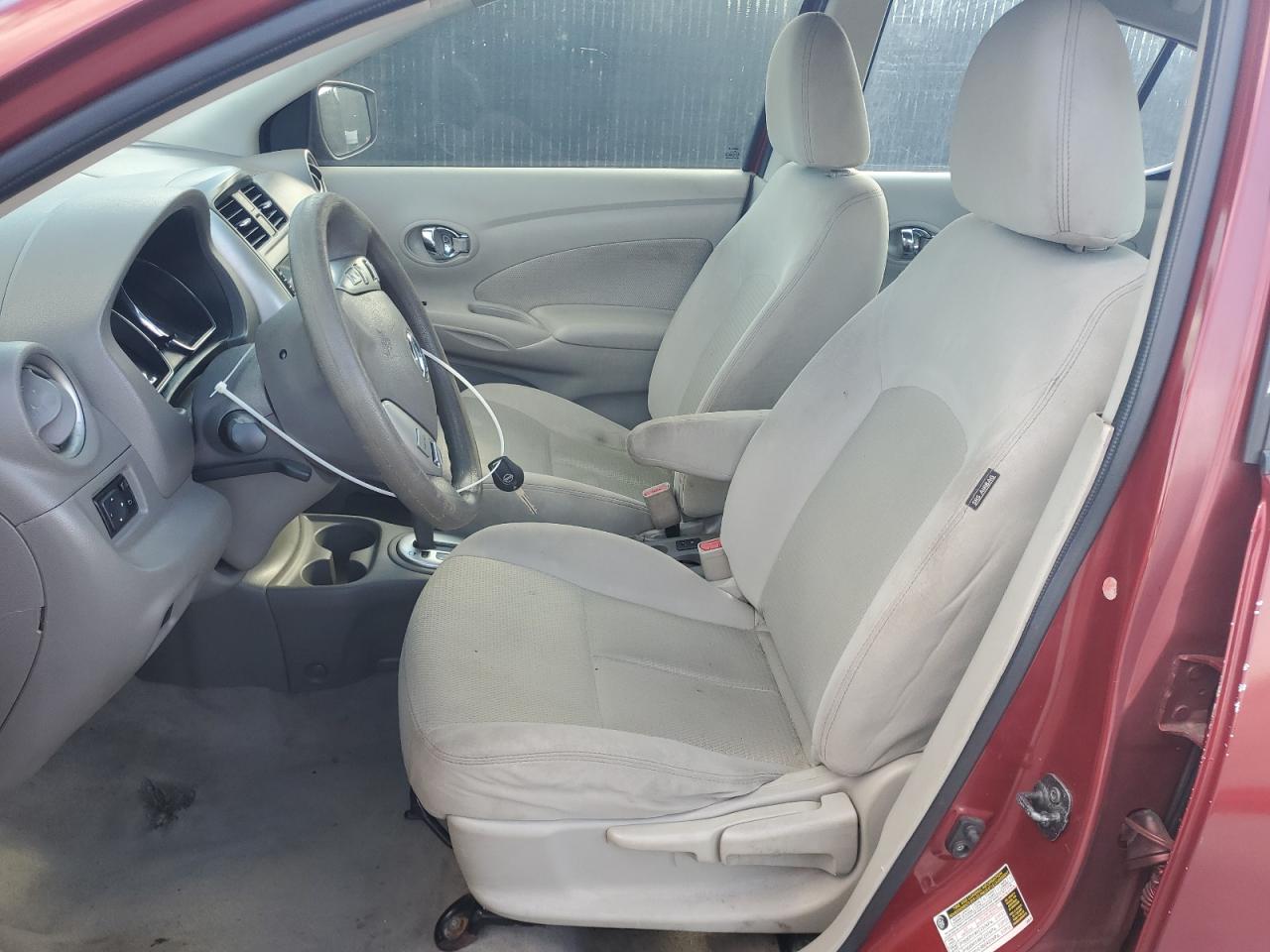 NISSAN VERSA S