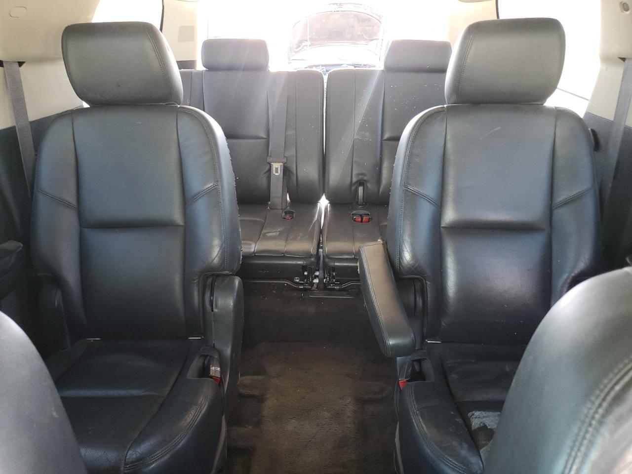 CADILLAC ESCALADE ESV LUXURY