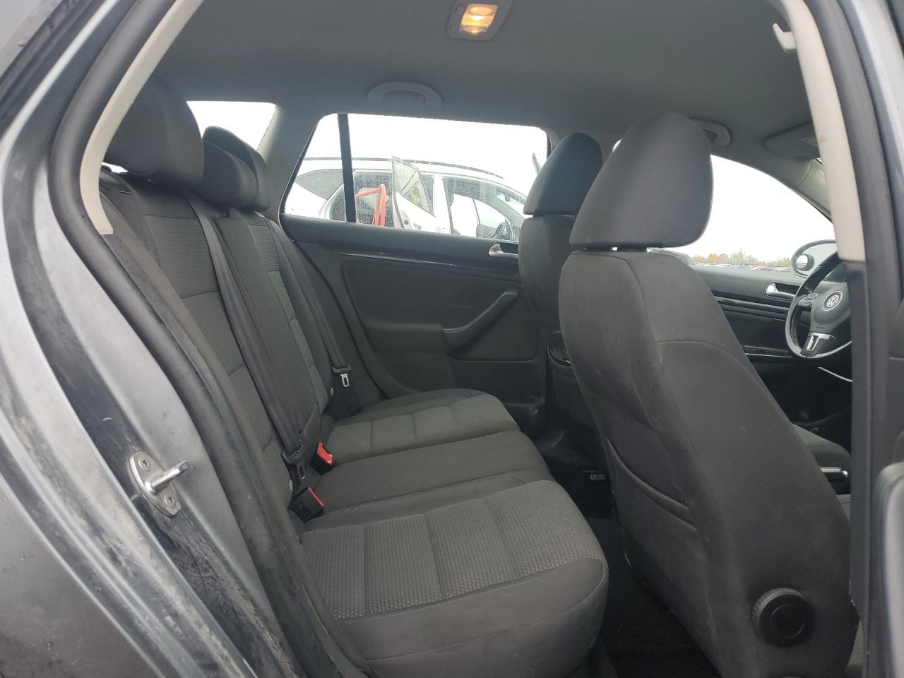 VOLKSWAGEN JETTA TDI