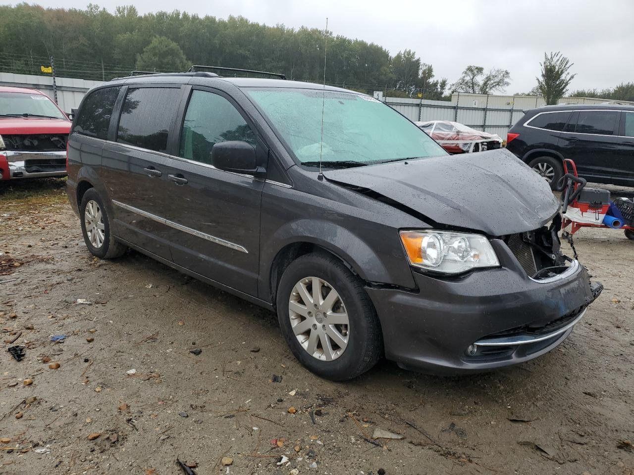 CHRYSLER TOWN & COUNTRY TOURING